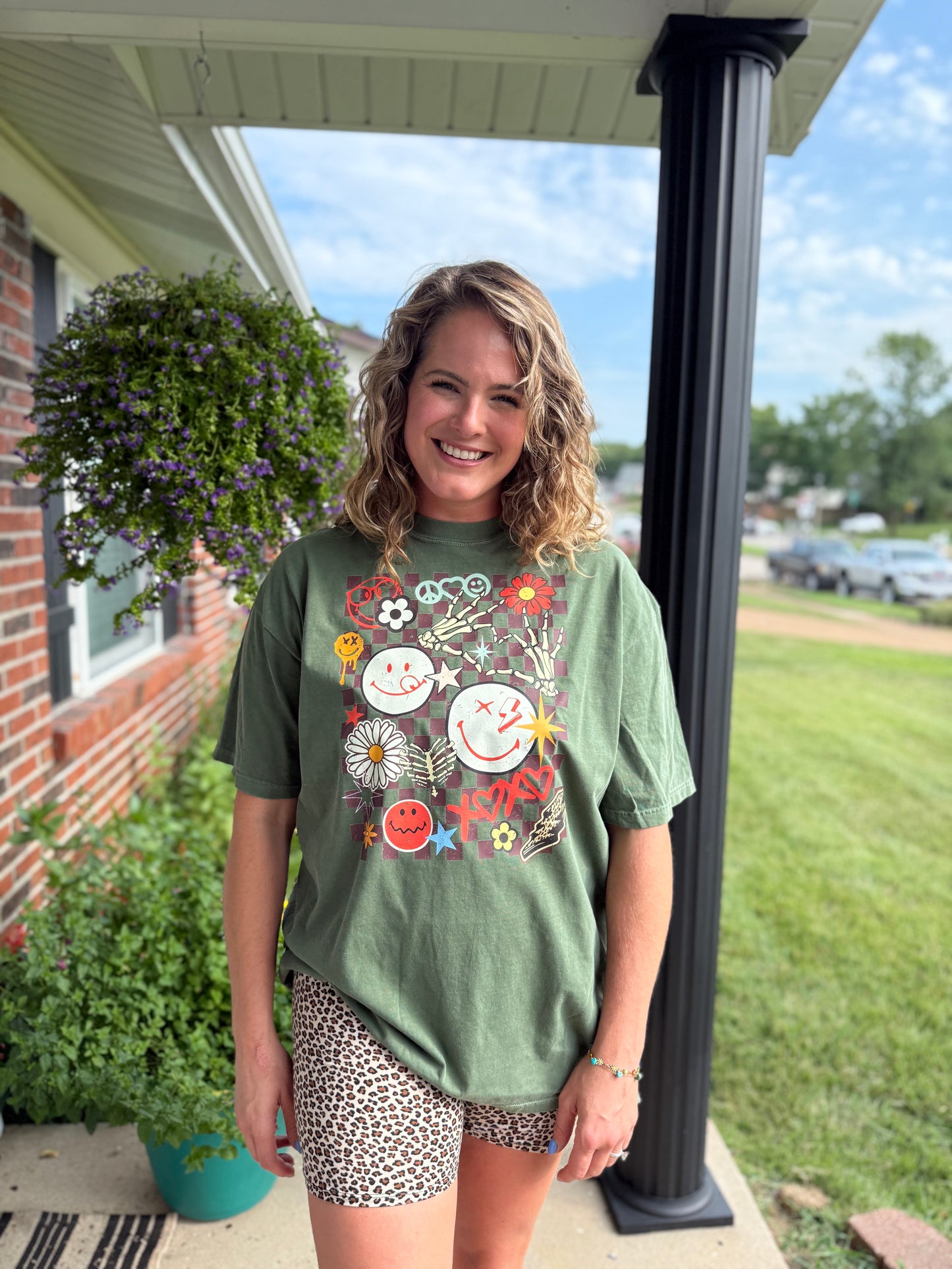 Retro Girly Grunge Tee (Comfort Colors)