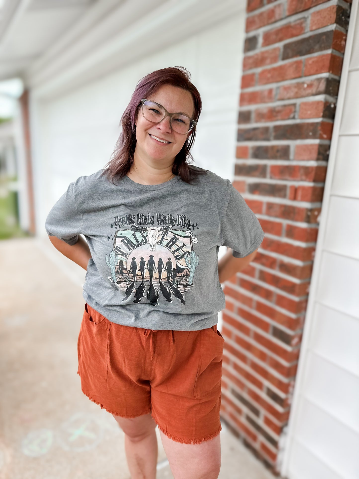 Curvy Girl Frayed Hem Shorts