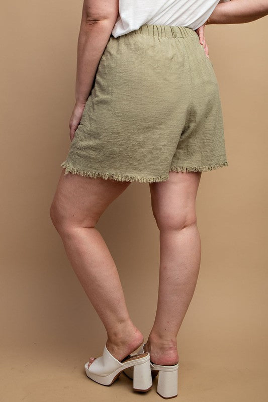 Curvy Girl Frayed Hem Shorts