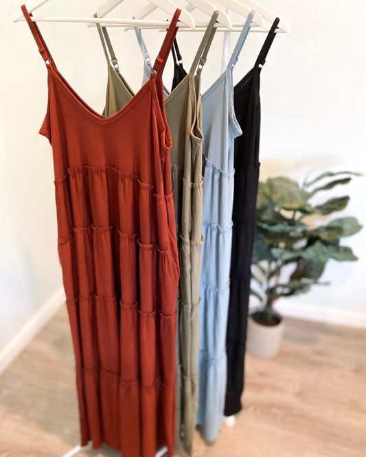 Garment hanger for long dresses and jumpsuits